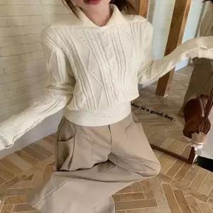 [하프클럽/]여자 클래식한 화이트 꽈배기 시보리 카라 긴팔니트