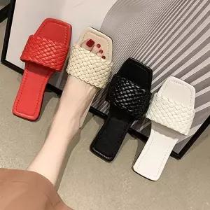 [하프클럽/]꼬임 모던 여성 슬리퍼
