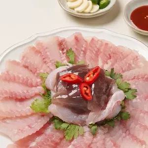 [팜스온테이블] 저온숙성 삭힌홍어 홍어회 삼합용 흑산도 홍어 250g 약 숙성