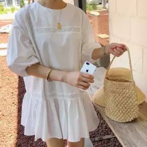 편한 원피스 레이스 밑단 원피스 프릴 자수 화이트