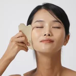 [롯데백화점]놋담 놋담 방짜유기 하트 괄사 마사지기+누빔저고리