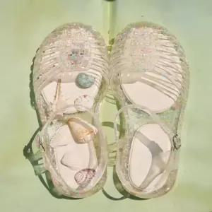 rockfish GLAIR STRAPPY SANDALS - CLEAR STAR