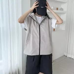 (다올)여성 아웃도어 고프코어 후드 바람막이 데일리 조끼