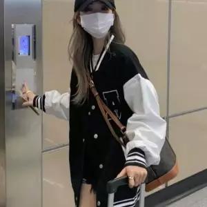 오너클랜 일상템 우먼 간절기 자수디테일 로고 야구룩 블루종데일리 유니크 점퍼 점퍼 집업자켓