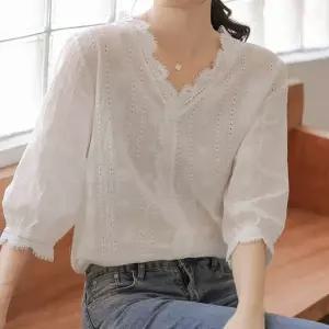 [퀸이즈] [77까지]토미 7부 소매 브이넥 프릴 블라우스