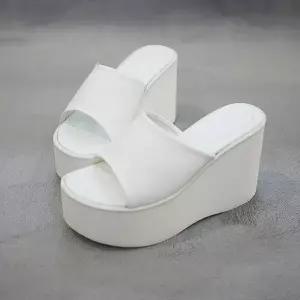 [디아]마던 국산 발편한 미용실 한복 통굽 화이트 키높이 슬리퍼 10cm