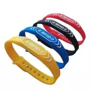 1Pcs EM4305 T5577 RFID 125khz 키 Keyfobs 복사 재기록 가능 쓰기 손목 태그 근접 ID 토큰 링 Cloner 빈