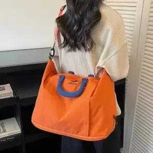 확장 가능한 휴대용 여행 가방 대용량 핸드헬드 숄더백 요가 피트니스용 가벼운 외출에 이상적