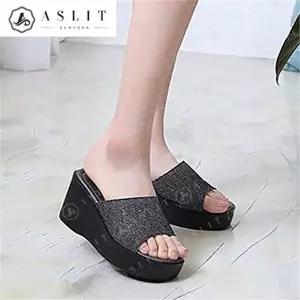 [셀러허브 패션][애슬릿] 글리터 여성 토오픈 통굽 웨지 힐 슬리퍼 7cm (6975556A)