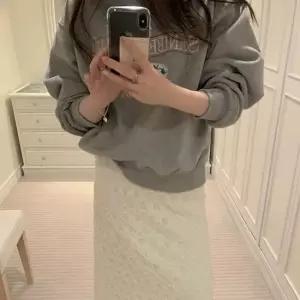 스터닝팩토리 하트 여리핏 레이스 펀칭 롱 스커트 하트레이스스커트 레이스롱스커트 여성레이스스커트