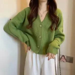 초록 연두 가디건 베이직 기본 그린 루즈 여성 브이넥