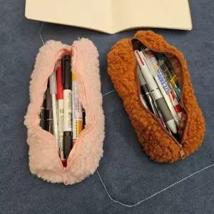 [알티피아]필통 2컬러 뽀글이 지퍼형 대학생 파우치 귀여운 케이스 양털