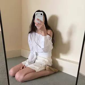 [메이비베이비] Taffeta Tee (2colors)