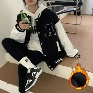 스터닝팩토리 걸스 이지웨어 심플모던 알파벳 자수로고 바시티자켓 컴포트 여성점퍼 여성점퍼 야구점퍼