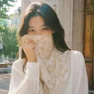 여성 린넨 마100 삼각 목스카프 플라워 쁘띠 여름스 미니 실크 가방 레이스 손수건