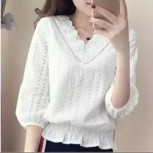 코튼 펀칭블라우스 시크릿송 브이넥 BE0725N02