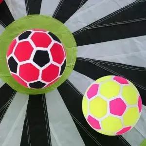 풋 킥 다트 게임용 스티키 축구공 1개 축구 펠트 야외용 풍선 타겟 보드