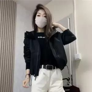 80kg까지 빅사이즈 여성 후드 쇼트 블루종 바람막이 자켓 봄 가을 편한 유니크 패션 날씬해보이는 디자인