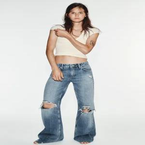 ZARA TRF 미드라이즈 디스트로이드 플레어 청바지 - 블루 8727/218/400