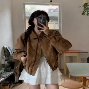 [라일리여성의류] Rly 여성 데이트룩 브라운 스웨이드 카라집업 숏 자켓
