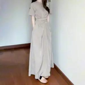 데이트룩 이쁘다요 꼬임 반팔 포켓 원피스 라운드 스트랩 허리 루즈핏 롱 디자인