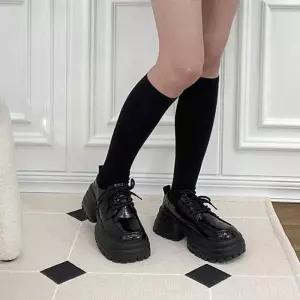 [라일리] Rly 통굽 라운드토 레이스업 에나멜 플랫폼슈즈 여성용