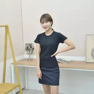 교복몰 라인이 잡혀있는 여자 검정 반팔티 교복
