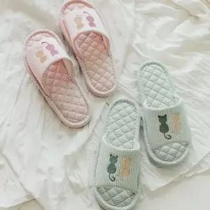 고양이 자수 실내화 푹신한 사계절 접대 고양이 자수 슬리퍼 손님 여성 남성
