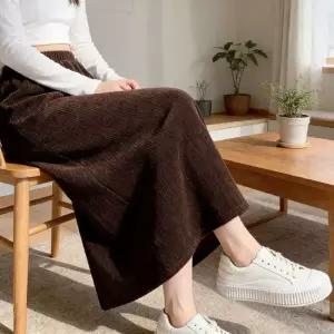 [하프클럽/]기모 코듀로이 스커트 밴딩 일자 치마 겨울 데일리룩 하의 출근