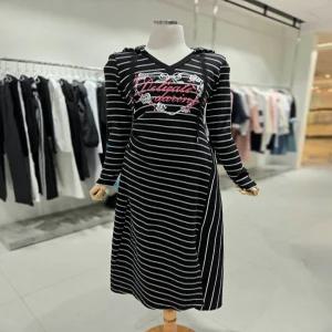 [에고이스트][BLUE LABEL] V넥 후드 프린팅 원피스 ES2OOP01