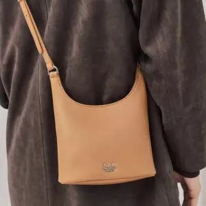 랩 SLIM CROSSBAG AR7AB844