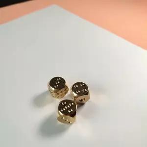 메탈 황동 주사위 1.5cm 보드 게임 카페 1P 냅킨 고정/교육용/교구/다용도/소품/숫자/아동/어린이/유치원
