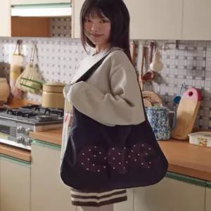엠블러 Reversible dot 호보팩 AC701 (브라운)