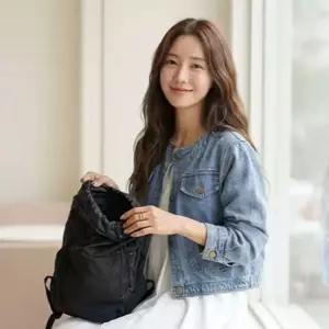 친절한탄씨 월넛트리 노카라 데님 청 자켓 여성 중청 흑청 재킷 월넛트리 노카라 데님 청 자켓 중청