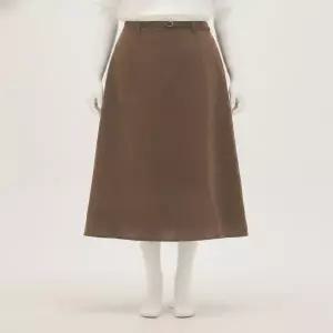 ROEM 린넨 롱 A라인 스커트 RMWHG37R11 632293