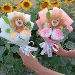 귀여운 작은 사자 인형 만화 캐릭터 봉형 꽃다발 수제 니트 장미 발렌타인데이 크리스마스 생일 휴일 선물