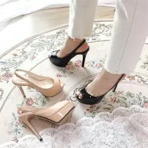 슬링백힐 애나멜소재 스트랩 밴드 하이힐 키높이 구두
