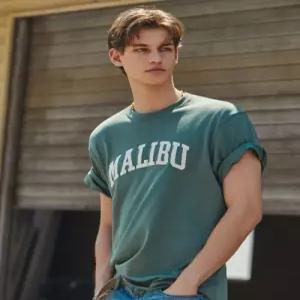 후아유 WHRAG2422U 여성 반팔티 기능성반팔티 Campus Patch T-shirt 4090783