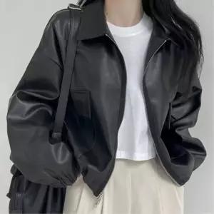 여자 검정색 가성비 크롭 지퍼 가죽자켓 엄마 인조 데이트룩 30대