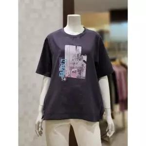 [하프클럽/벨라디터치]벨라디터치  V3F2TS31 슬릿 밴딩 프린트 티셔츠
