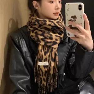 여성 겨울 머플러 목도리 호피 레오파드 롱 스카프