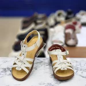 허시파피여성 3cm 초경량 컴포트 쿠셔닝 글레디에이터 샌들 3FQ0292677278