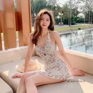 KWW 1011 홀터넥 셔링 커버업 모노키니 비치 수영복 상의 래쉬가드 B34DC