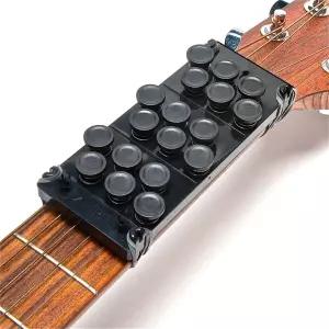 Ez-Fret 기타 부착물 손가락 을 없애주며 110개의 코드가 제공되고 대부분의 풀 사이즈 어쿠스틱 맞으며