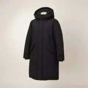 버버리 패션믹스매치 LEYBURN 레이번 다운 여성 코트 81120631