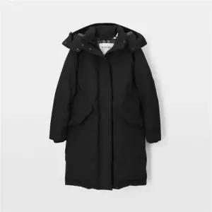 버버리 MUST IT_ LEYBURN 레이번 다운 여성 코트 81120631