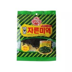 빠른배송 미역 식품 면 오뚜기 옛날자른미역20g 해조류 다시마 수앤서D2