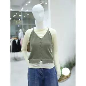 한정수량 온앤온 린넨혼방 홀터넥 베스트 NJK6MV429 2821832