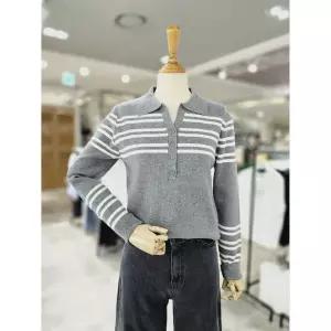한정수량 더틸버리 오픈 칼라스트라이프 버튼 풀오버 니트 NCMTS9N1PO091 2823755