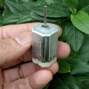 6극 로터 고토크 마이크로 모터 자동차 접이식 미러 DC12V 7200rpm 정밀 사각형 DC 귀금속 브러시 포함